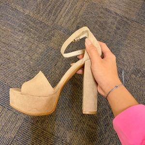 Chinese Laundry Avenue Beige Suede Platform Heels